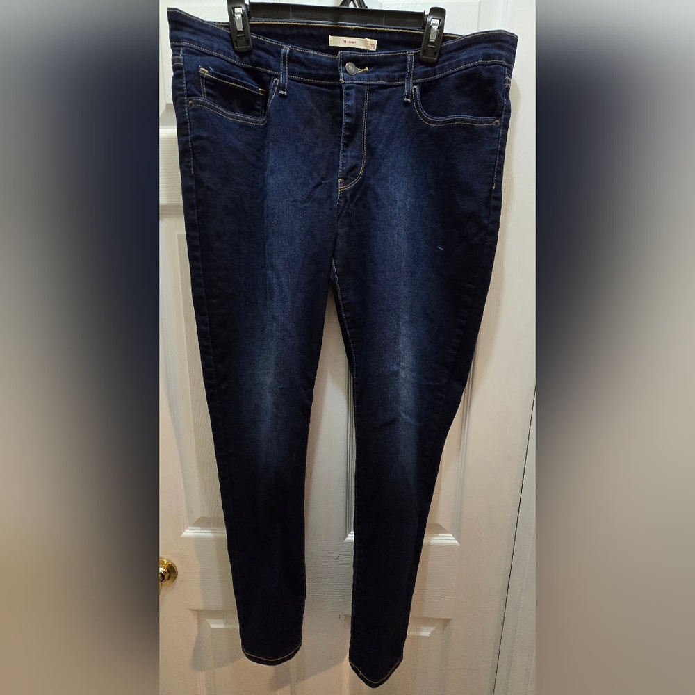 Levi's 711 Skinny, Size 33, See Blue Mark On Leg In Pic